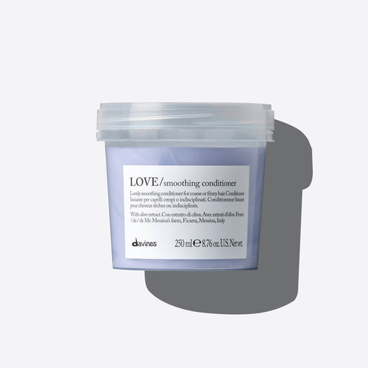 DAVINES ESSENTIAL HAIRCARE LOVE Smoothing Conditioner Smoothing Anti-frizz Conditioner